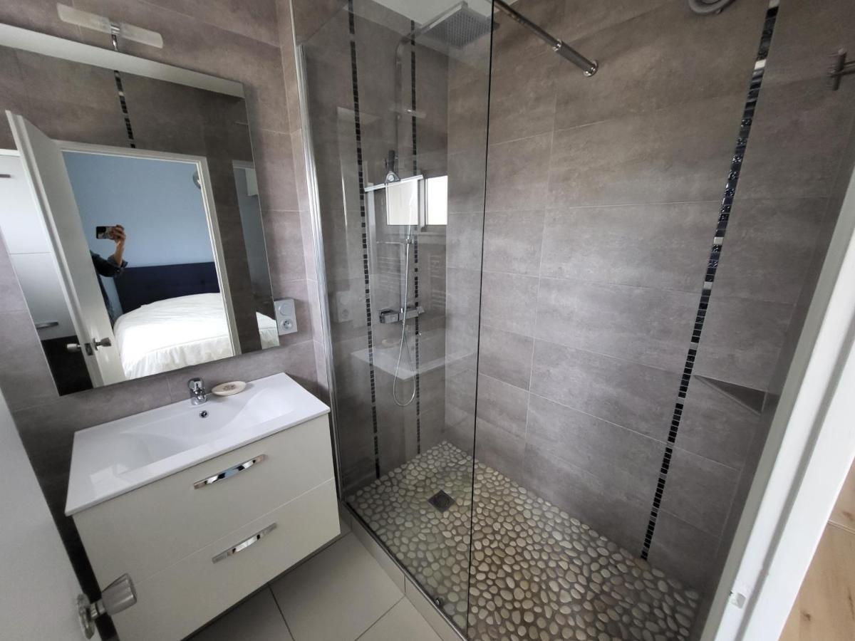 Appartement T2 Face Plage Avec Balcon, Cuisine Equipee Et Tv - Fr-1-92-908 Les Sables-d'Olonne Luaran gambar