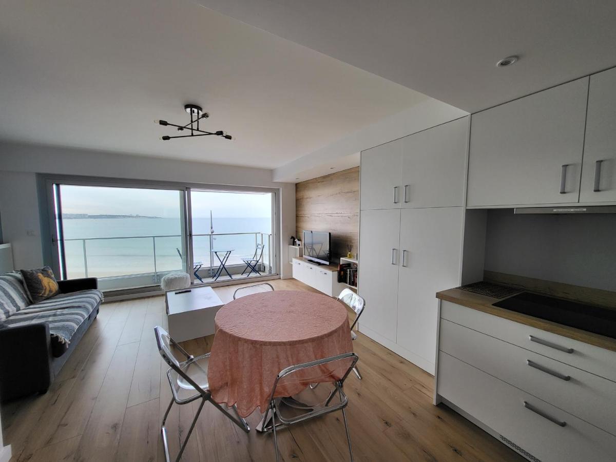 Appartement T2 Face Plage Avec Balcon, Cuisine Equipee Et Tv - Fr-1-92-908 Les Sables-d'Olonne Luaran gambar